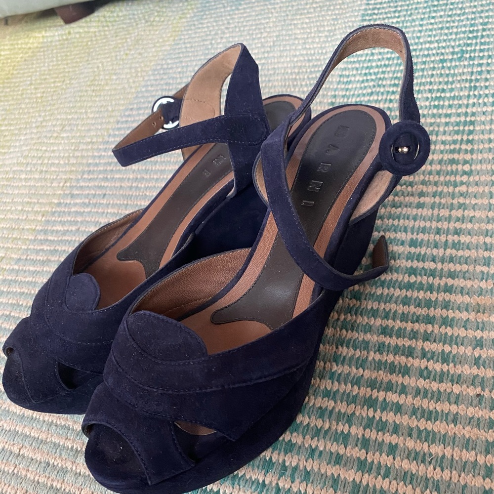 Marni barely worn blue suede wedges